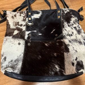 Myra-Genuine Hair-On-Hide Cowhide Leather Tote – Rustic Chic Western Style